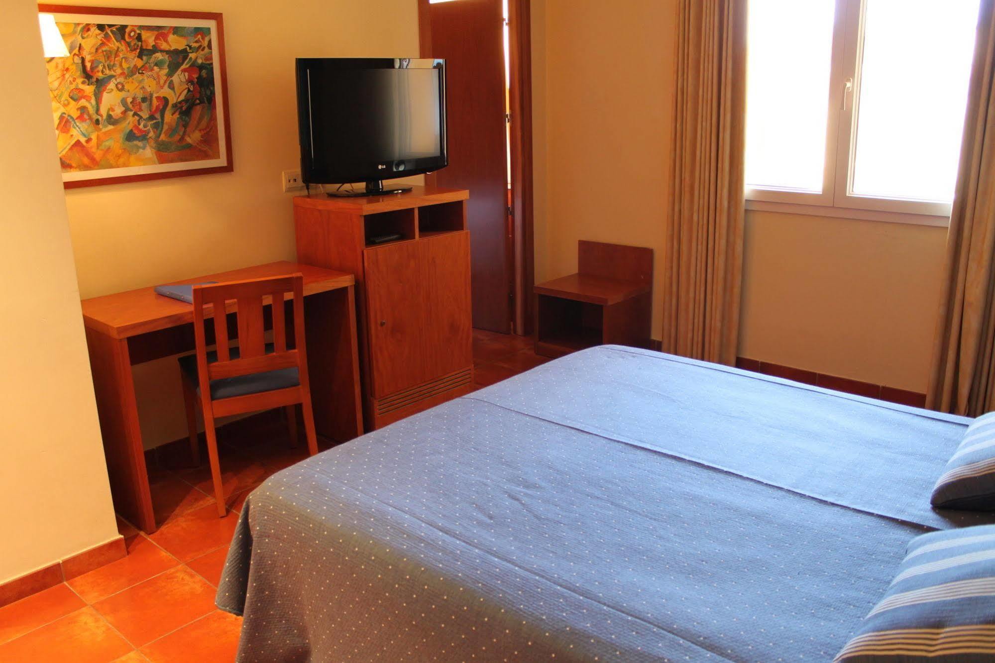 Hotel Picasso Torroella de Montgrí Extérieur photo